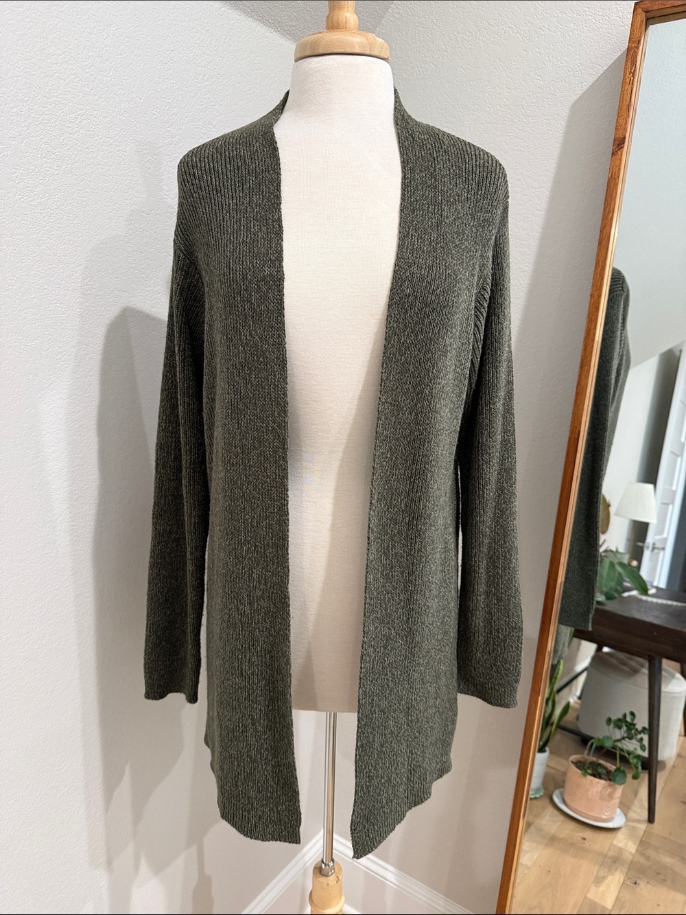 RDI Olive Green Open-Front Knit Cardigan